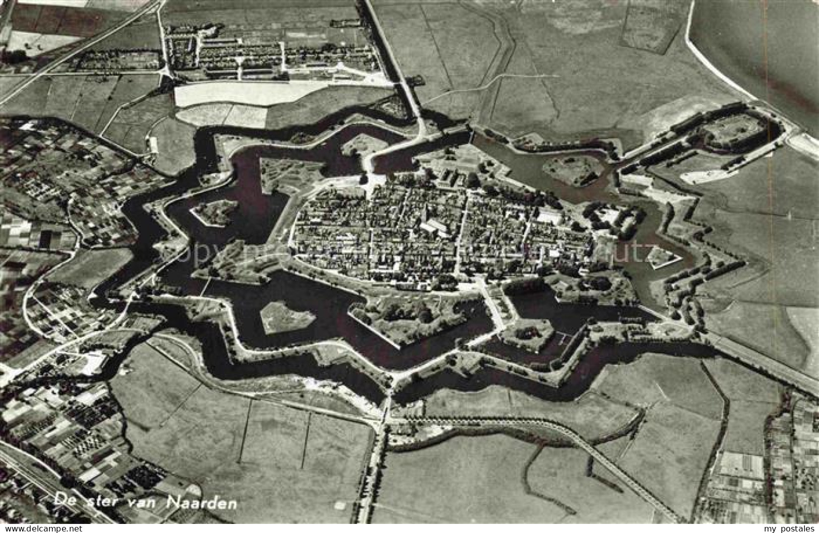 Naarden Gooise Meren NL De ster van Naarden Vue aerienne