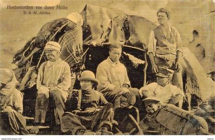 Namibie - Hottentotten vor ihrer Hütte - D.S.W. Afrika
