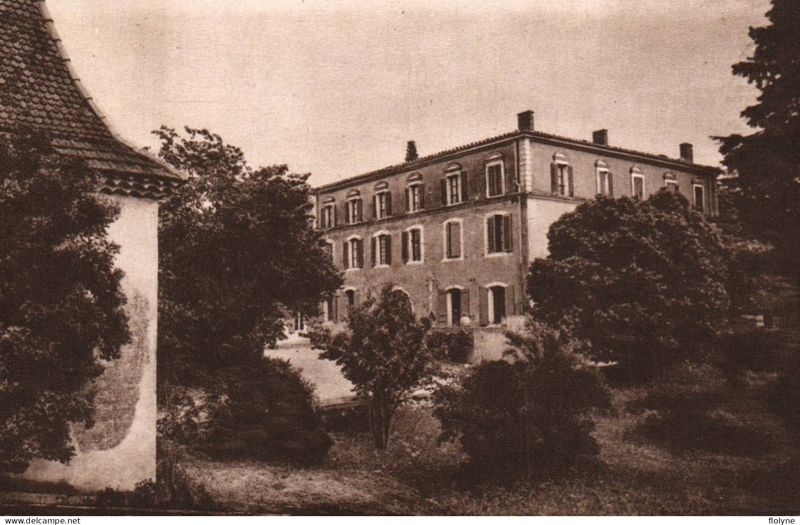 nans les pins - hôtel Chateauneuf , façade nord