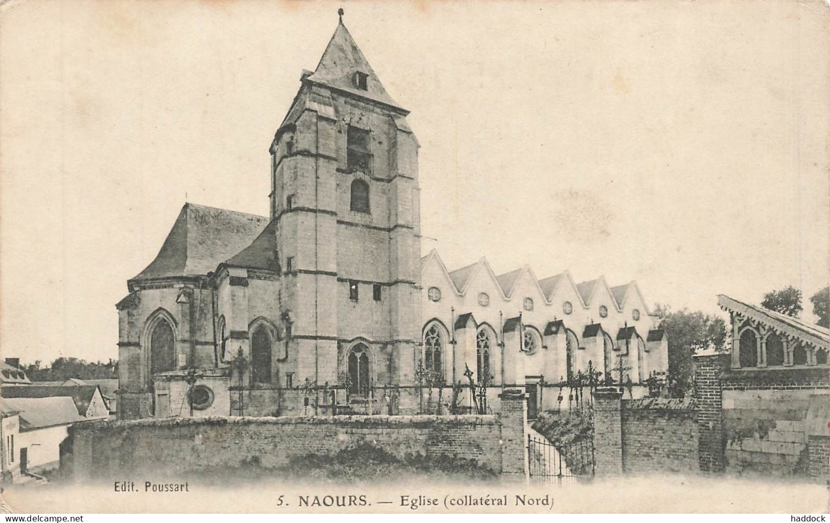 NAOURS : EGLISE (COLLATERAL NORD)