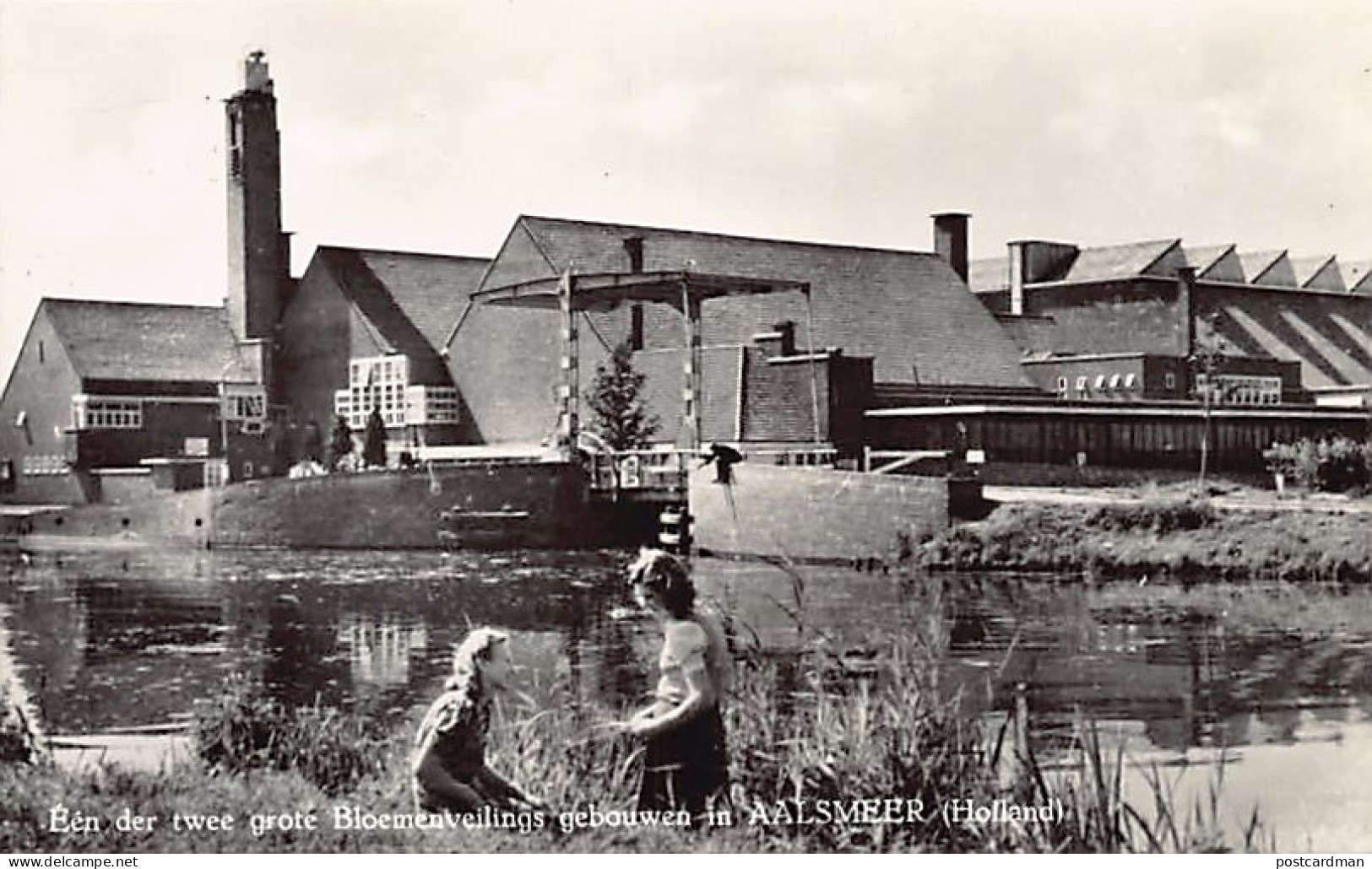 Nederland - AALSMEER - Een der twee grote Bloemenveilings gebouwen