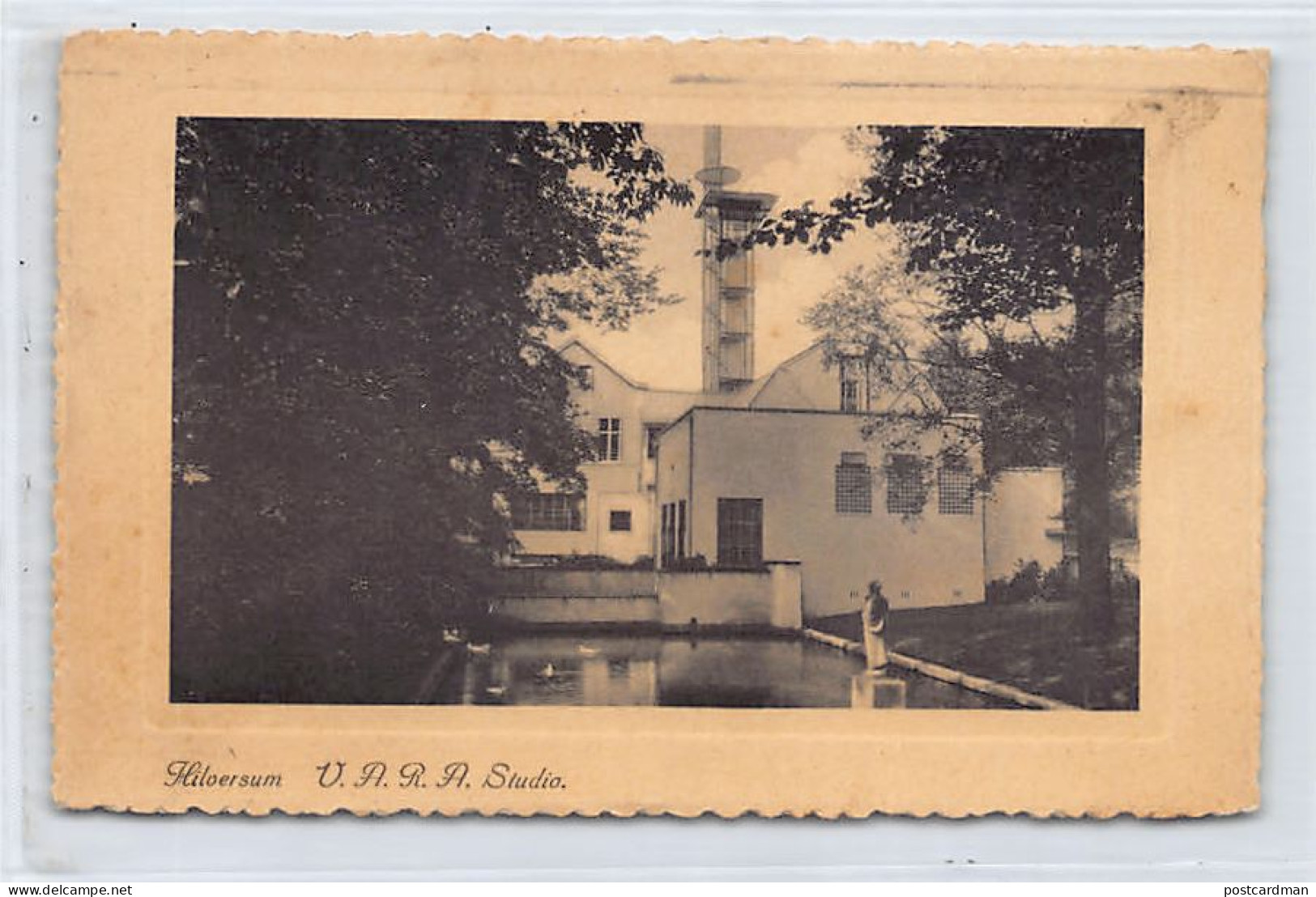 Nederland - HILVERSUM (NH) V.A.R.A. Studio - Uitg. Rembrandt