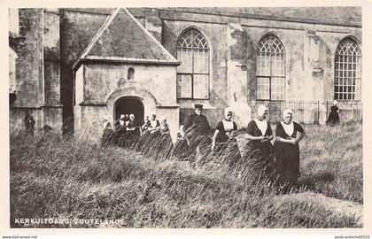 BG29765 kerkuitgang zoutelande   netherlands   CPSM 14x9cm