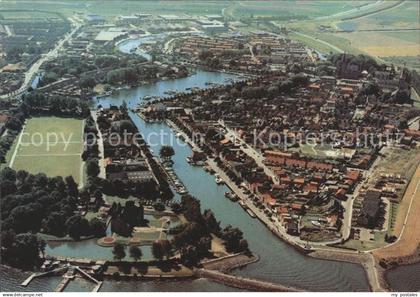 Medemblik Fliegeraufnahme mit Hafen