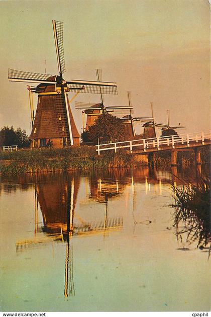 CPM Dutch Windmill Kinderdijk Moulin a vent