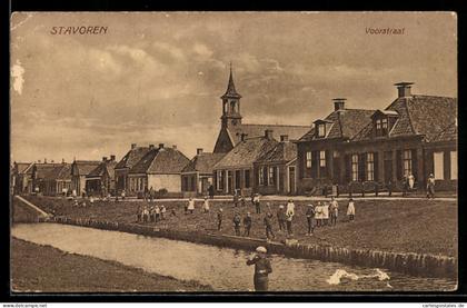 AK Stavoren, Voorstraat met kerk en kade