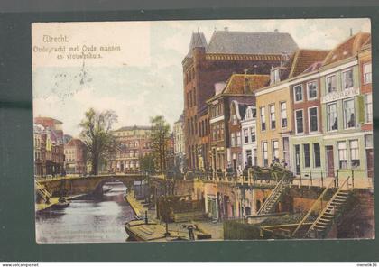 CP - Pays-Bas - Utrecht - Oudeyracht met Oude mannen en vrouwenhuis