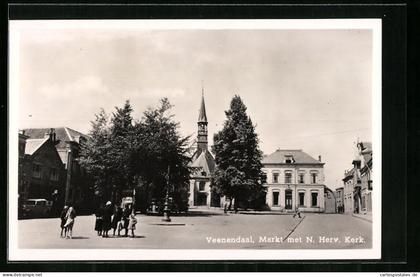 AK Veenendaal, Markt met N. Herv. Kerk