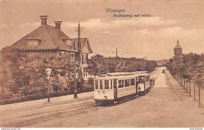 Nederland - VLISSINGEN - Tram - Badhuisweg met villa's
