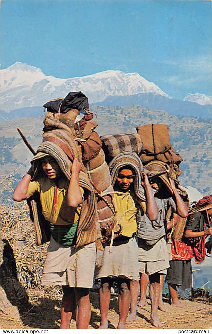 Nepal - Nepalese porters