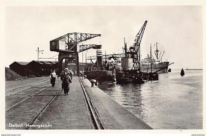 Nederland - DELFZIJL - Havengezicht