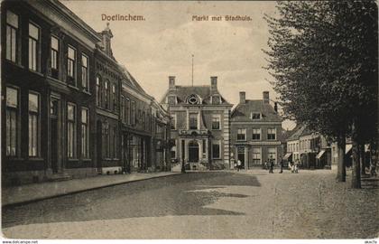 CPA Doetinchem Markt met Stadhuis NETHERLANDS (713408)