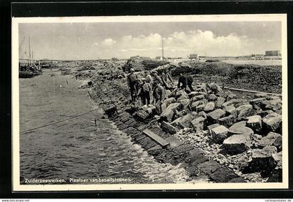 AK Zuiderzeewerken, Plaatsen van basaltsteenen