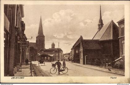 CPA Zevenaar Gelderland Niederlande, Markt, Fahrräder, Kirchen, Gebäude