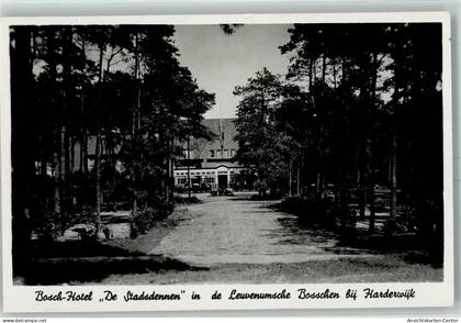 10437884 - Harderwijk