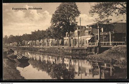 AK Heerenveen, Heideburen, Wohnhäuser am Kanal