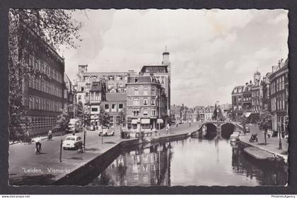Vintage Postcard Netherlands Leiden Fish market