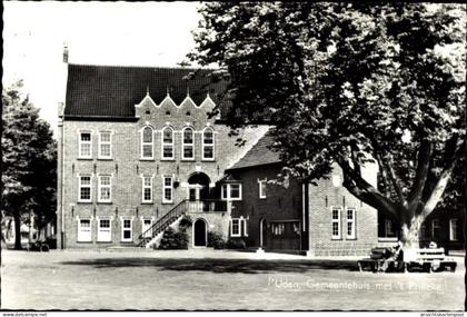 CPA Uden Nordbrabant, Gemeentehuis met 't Prilleke