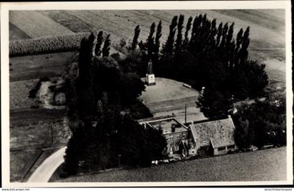 CPA Tubbergen Overijssel, Café De Esch, Monument Dr. Schaepman, Luftbild