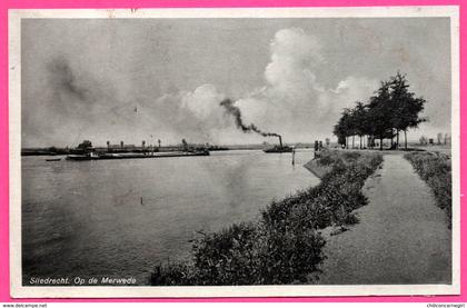 Sliedrecht - Op de  Merwede - Bateau à vapeur - Boat - Uitg. NAUTA & Zn - 1943