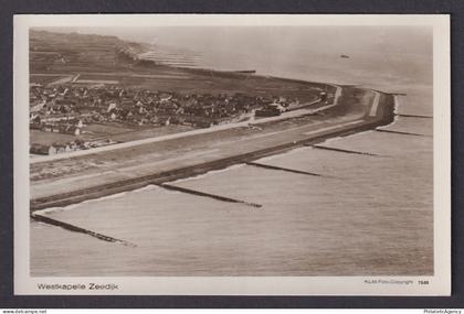 Vintage Postcard Netherlands Westkapelle Zeedijk