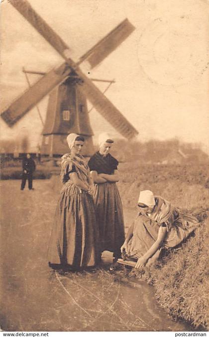 Nederland - Zeeland - Schaatsenrijden - Molen