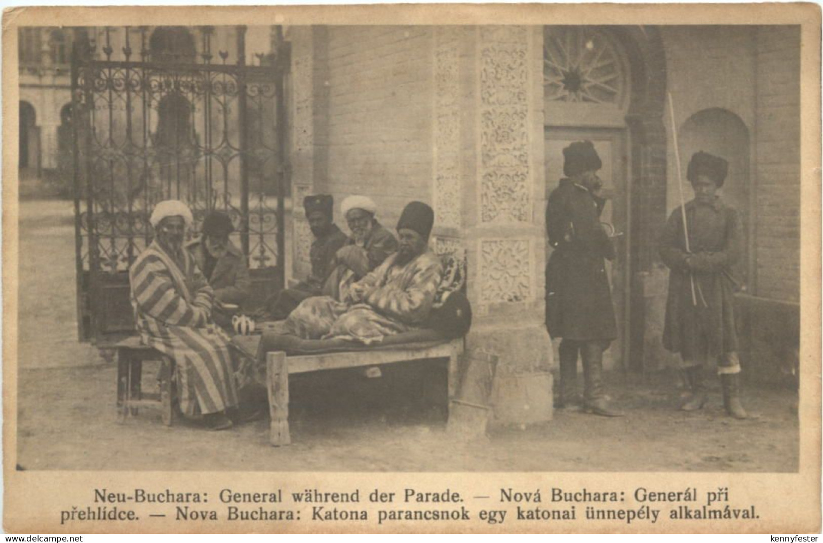 Neu-Buchara - General während Parade - Usbekistan