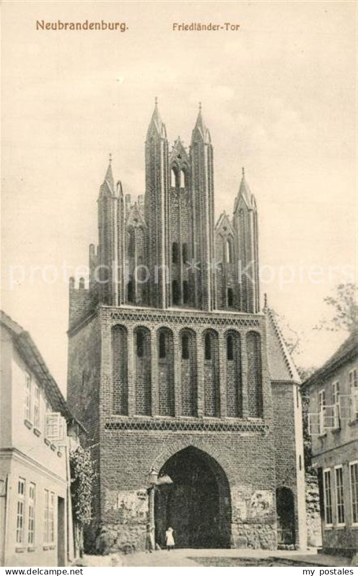 Neubrandenburg Friedlaender Tor