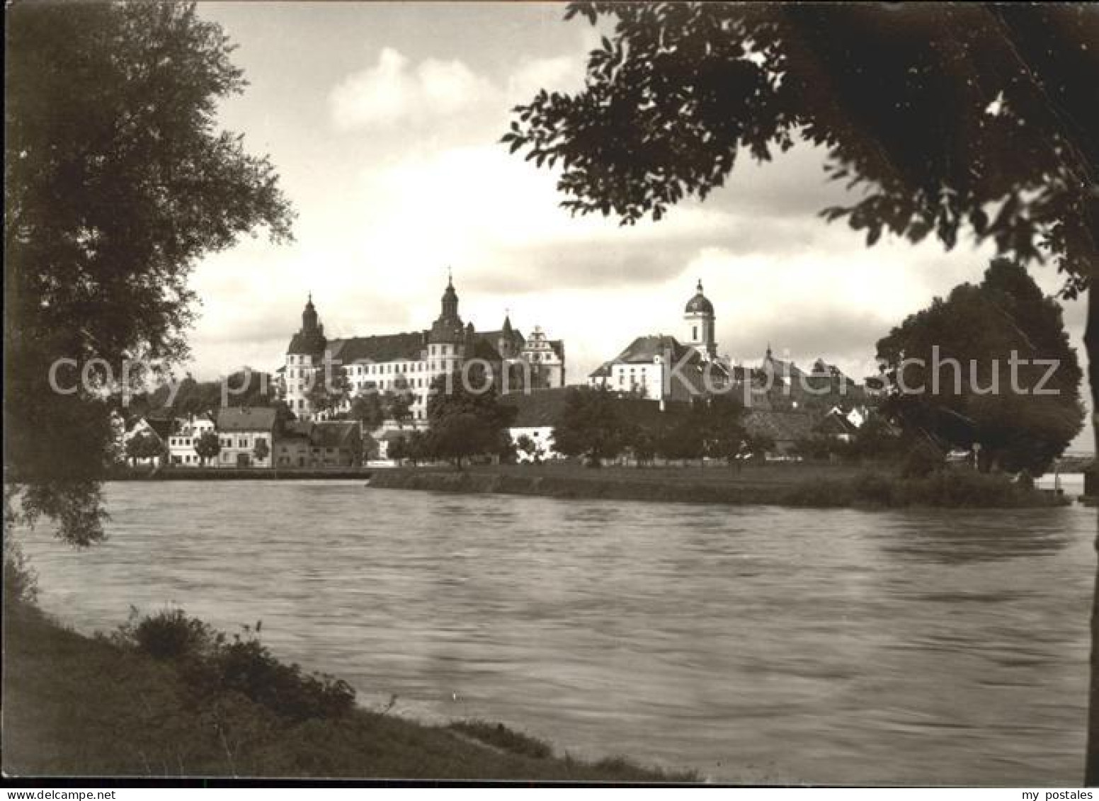 Neuburg  Donau mit Schloss