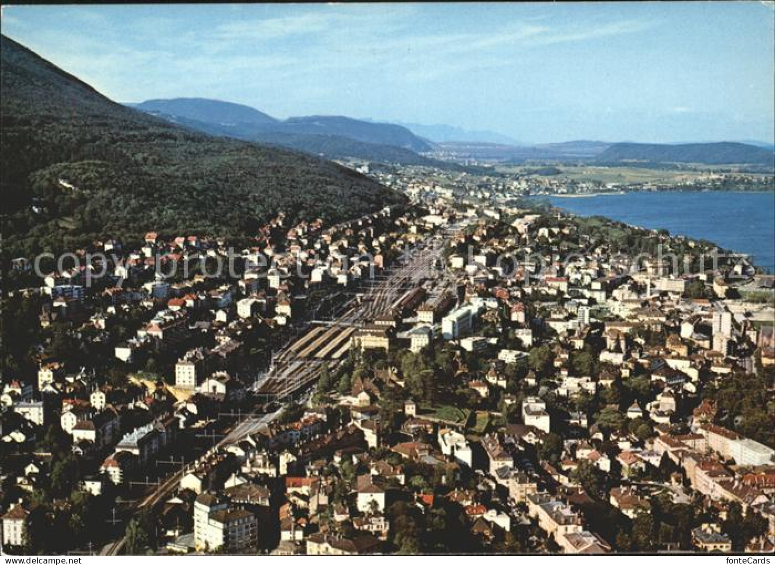 Neuchatel NE Panorama mit Lac de Neuchatel