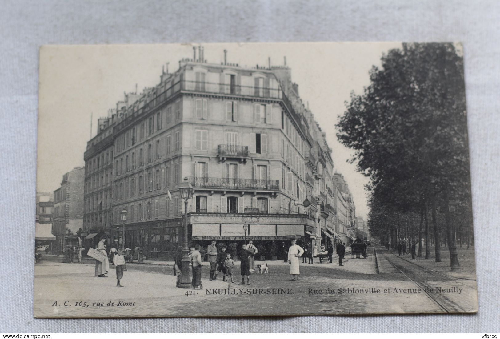 Neuilly sur Seine, rue de Sablonville et avenue de Neuilly, Hauts de Seine 92