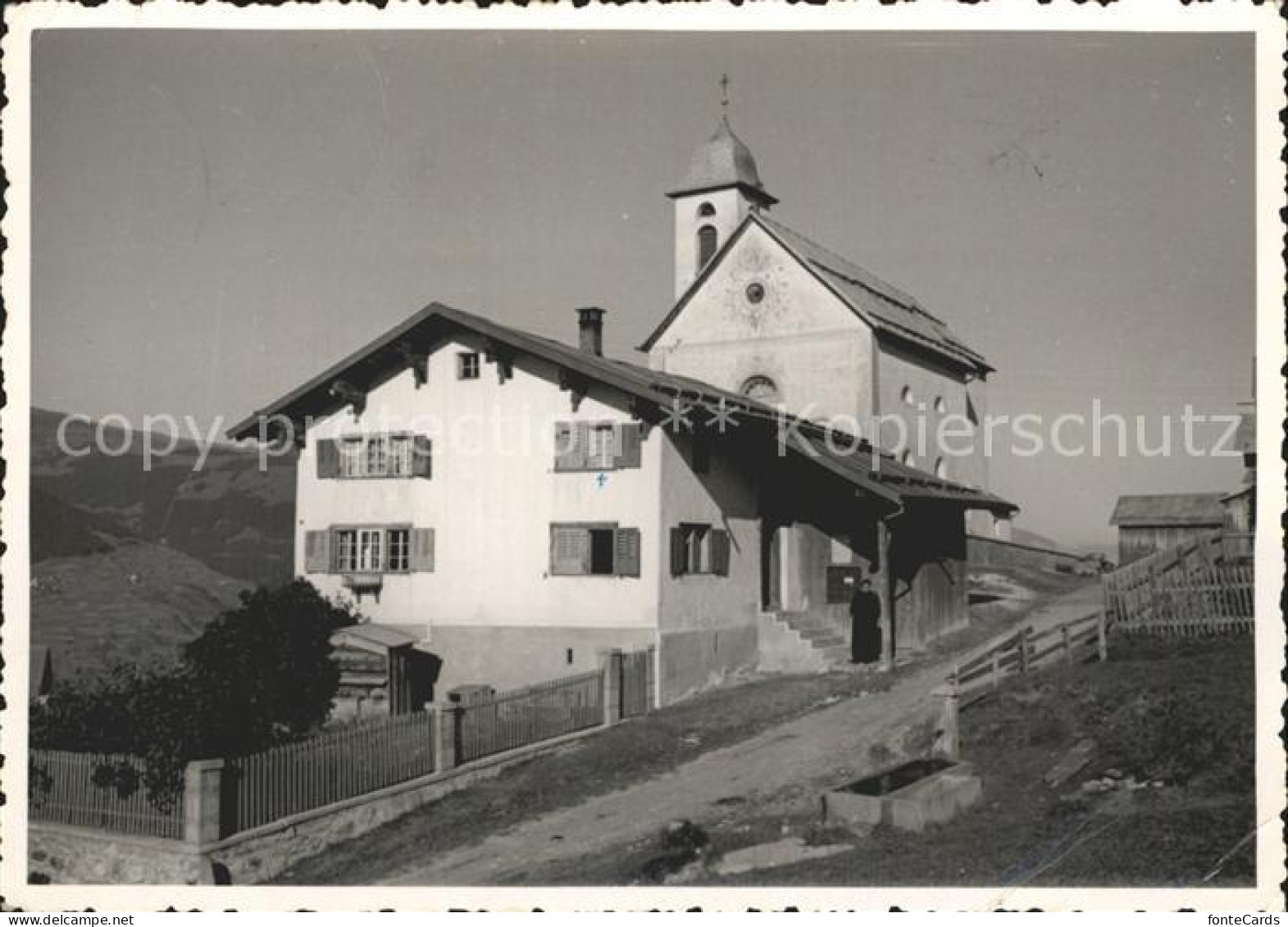 Neukirch Safien Pfarrhaus Kirche