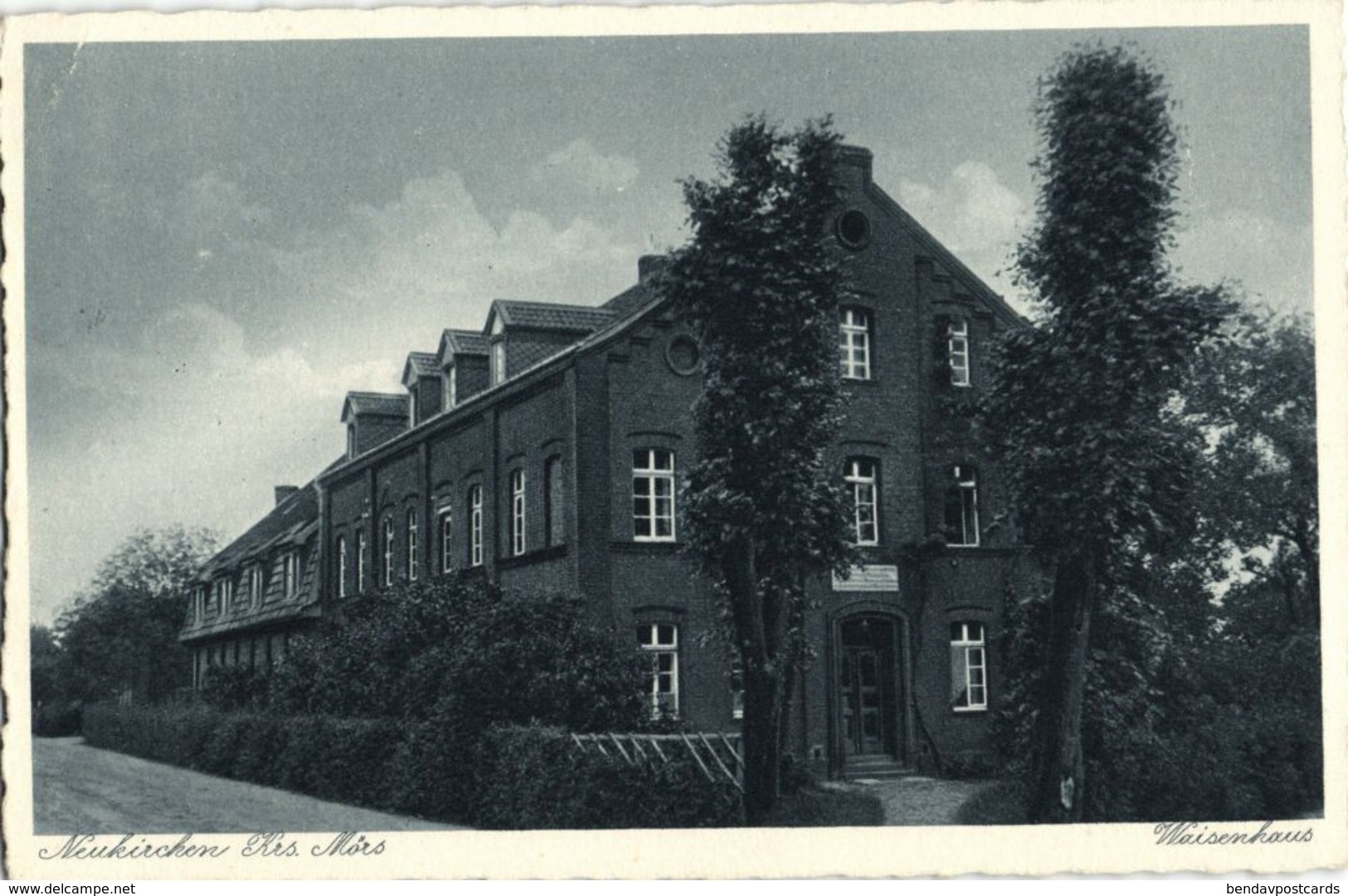 NEUKIRCHEN, Kr. Mörs, Weisenhaus (1920s) AK