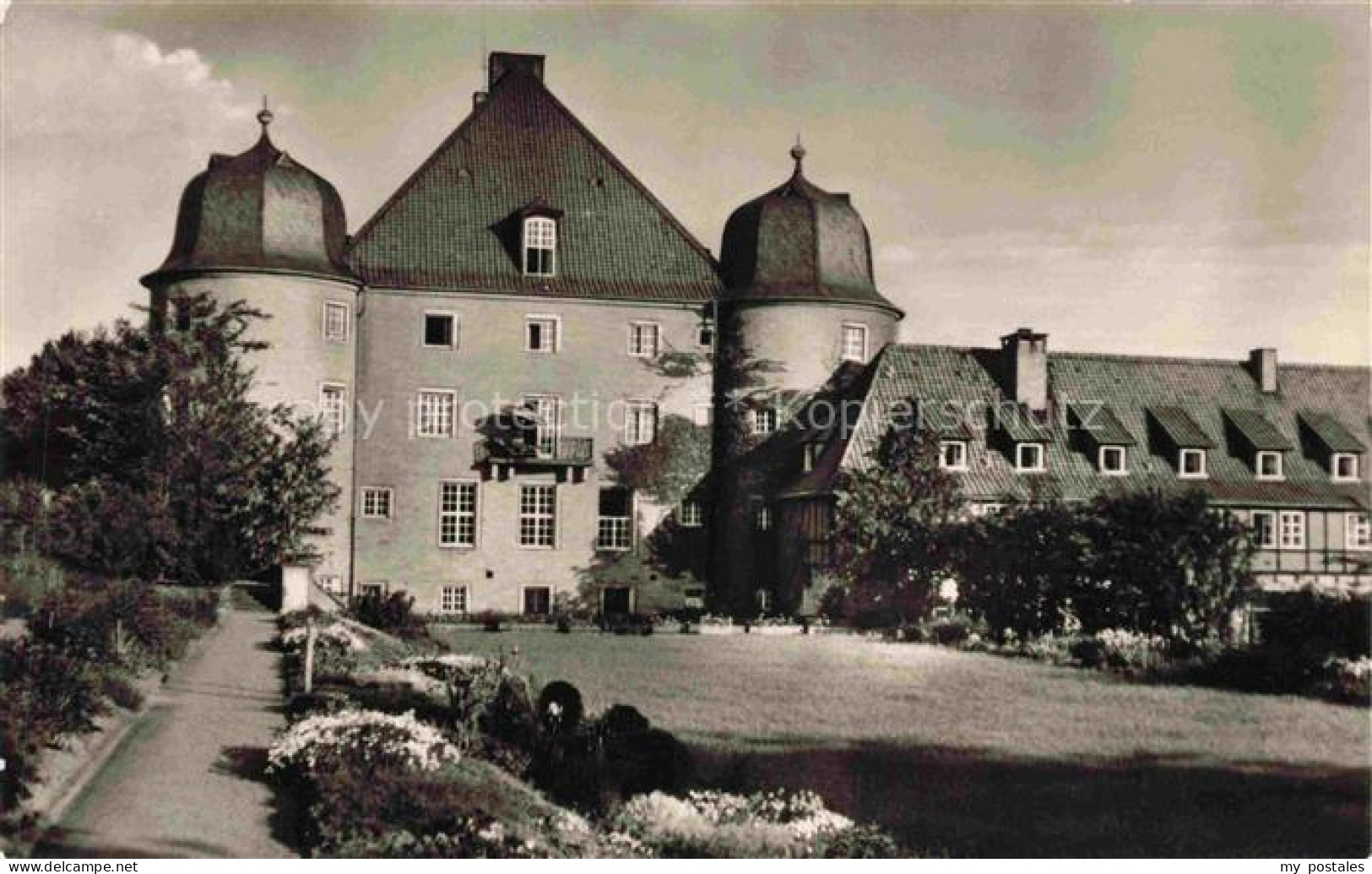 Neumuehle Kloetze Sachsen-Anhalt Tbc-Heilstaette Schloss Turm Garten Fachwerk He