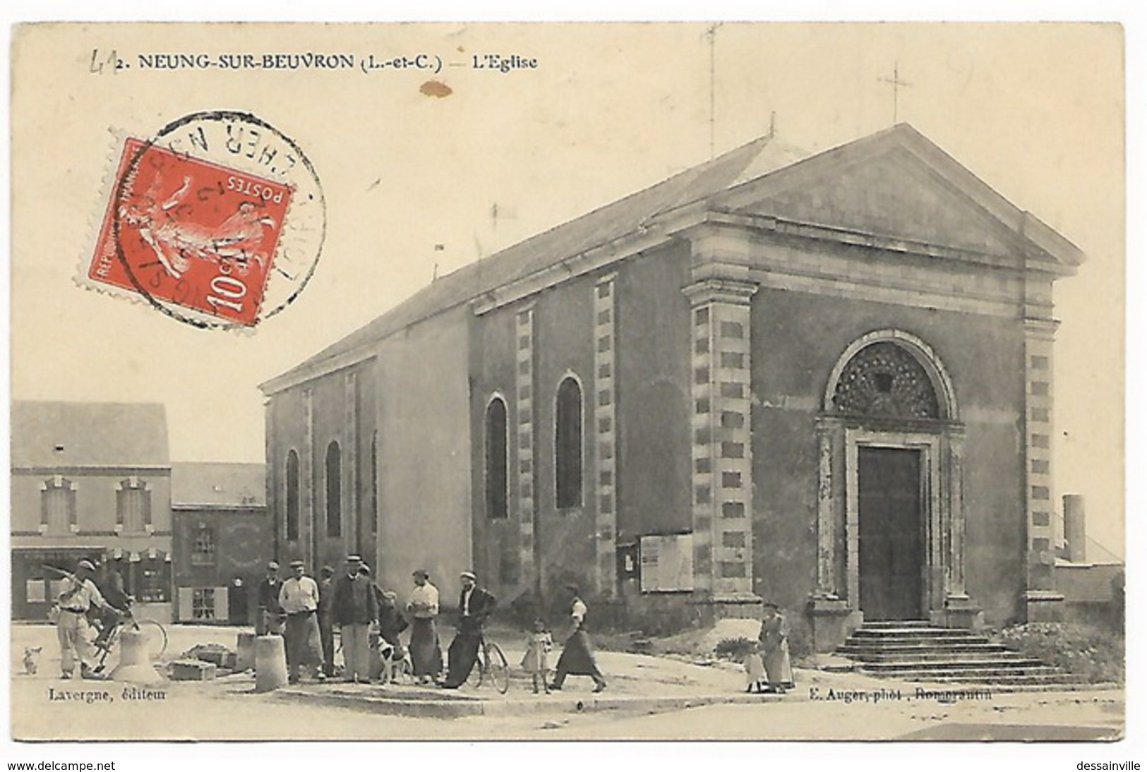 NEUNG SUR BEUVRON - L'église