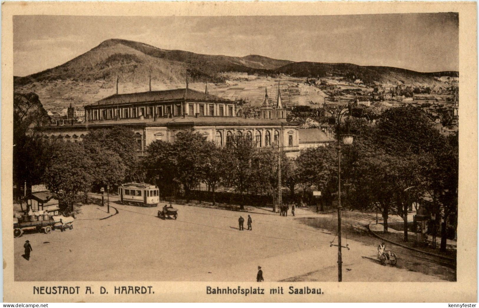 Neustadt - Bahnhofsplatz