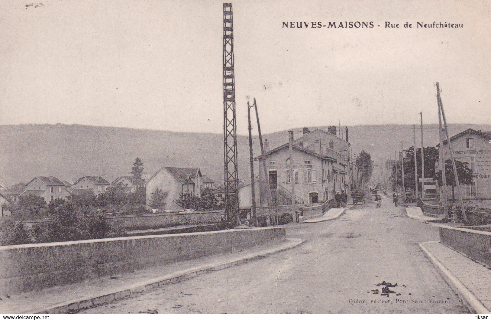 NEUVES MAISONS