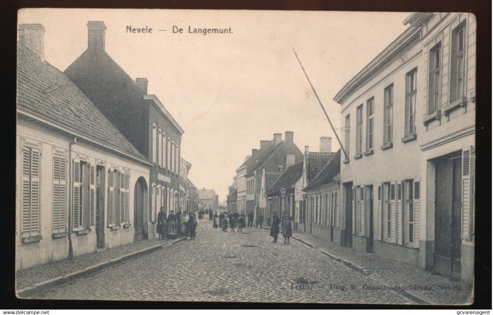 NEVELE =   DE LANGEMUNT   VOLK OP STRAAT