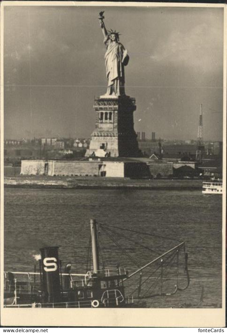 New York City Freiheitsstatue Schiffe
