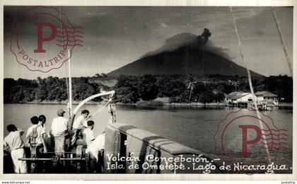 NICARAGUA. VOLCAN CONCEPCION. ISLA DE OMETEPE. LAGO DE NICARAGUA. RPPC. FOTOGRAFICA. REAL PHOTO.