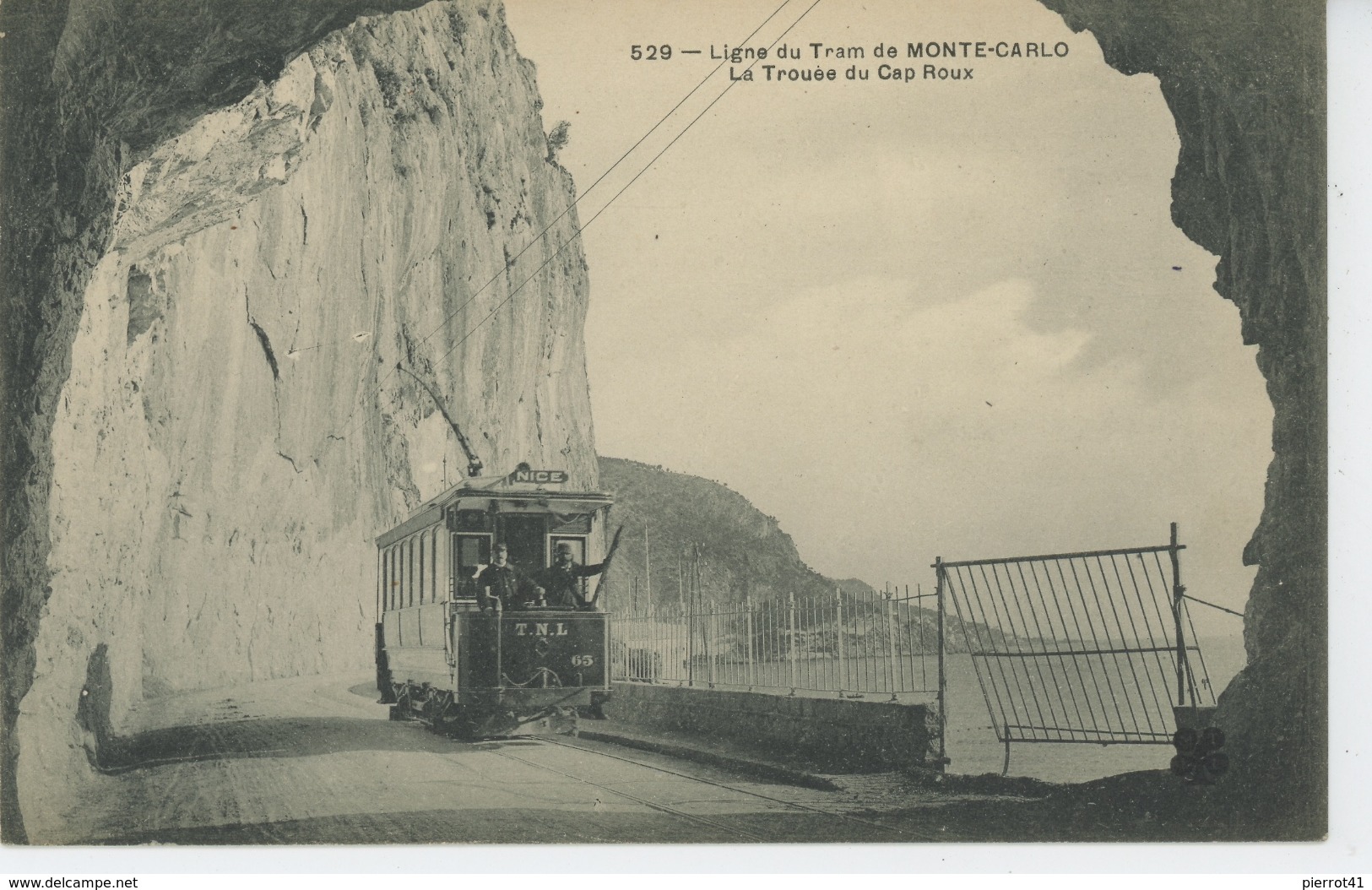 NICE - Ligne du Tram de MONTE CARLO - La Trouée du Cap Roux (tramway )