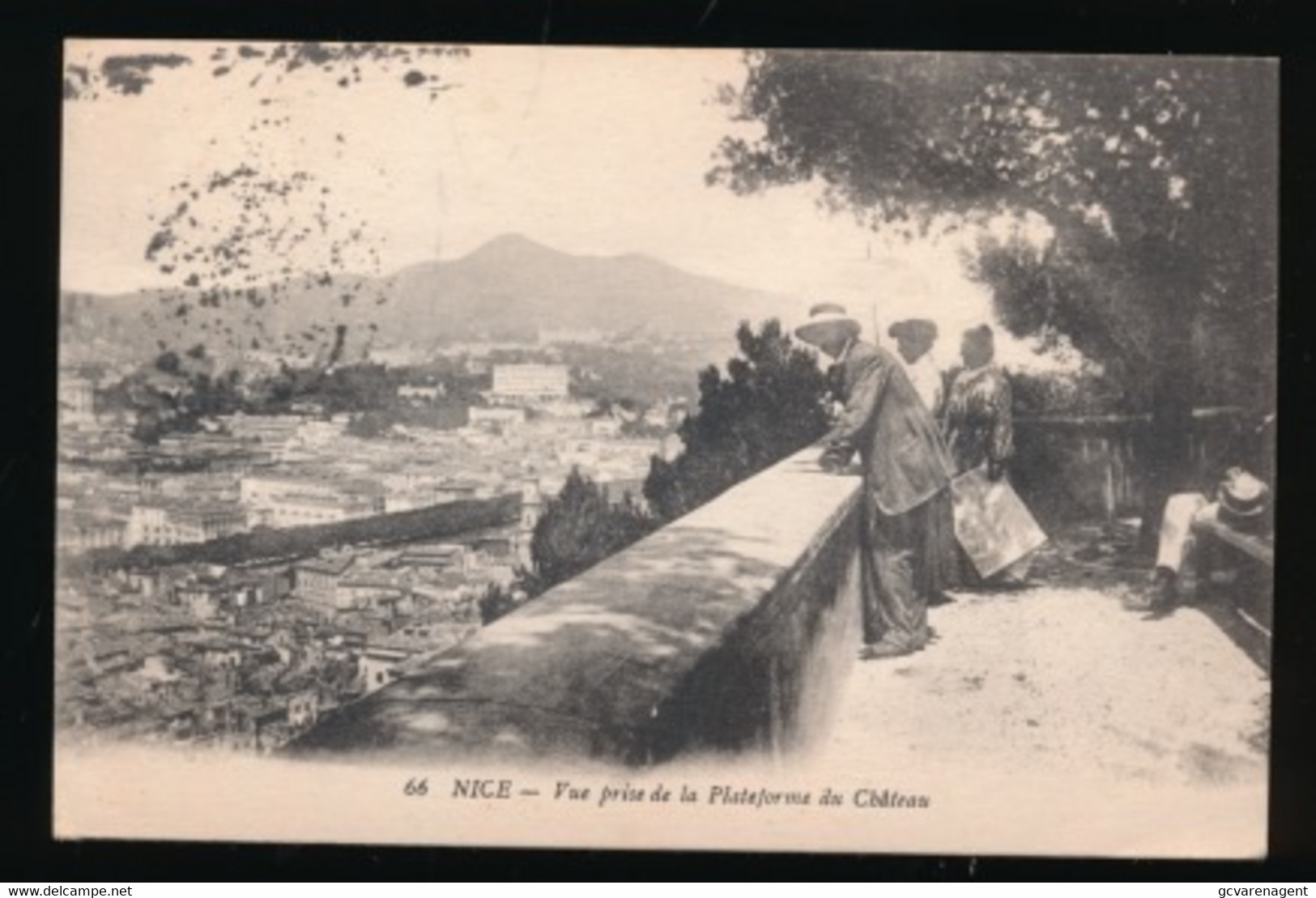 NICE  VUE PRICE DE LA PLATEFORME DU CHATEAU       2 SCANS