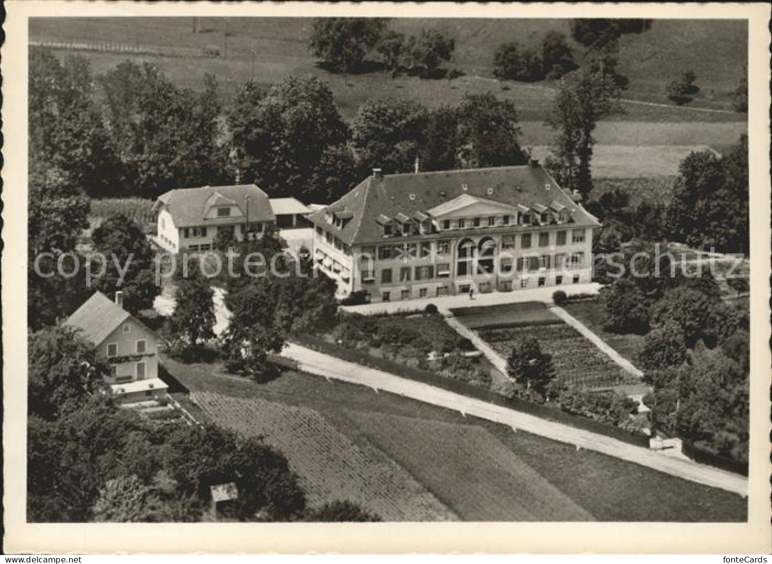 Niederbipp Fliegeraufnahme Bezirksspital