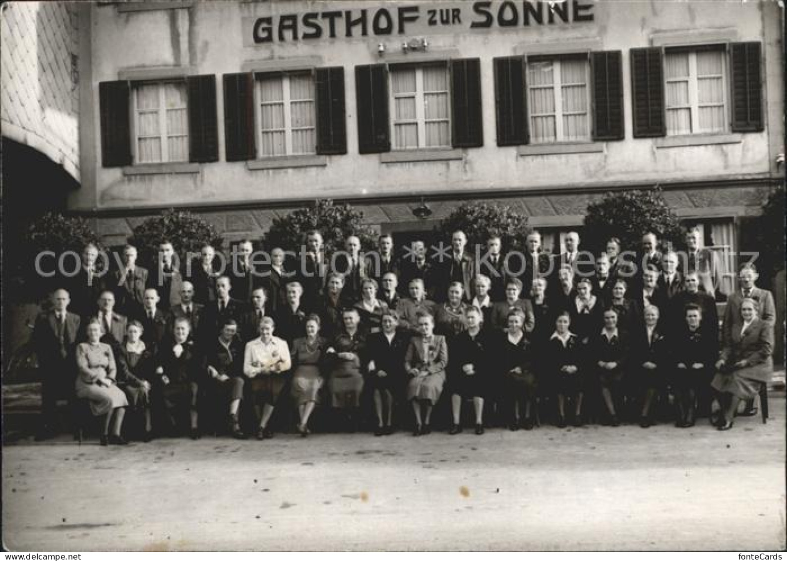 Niederbipp Gruppenbild vor Gasthof zur Sonne