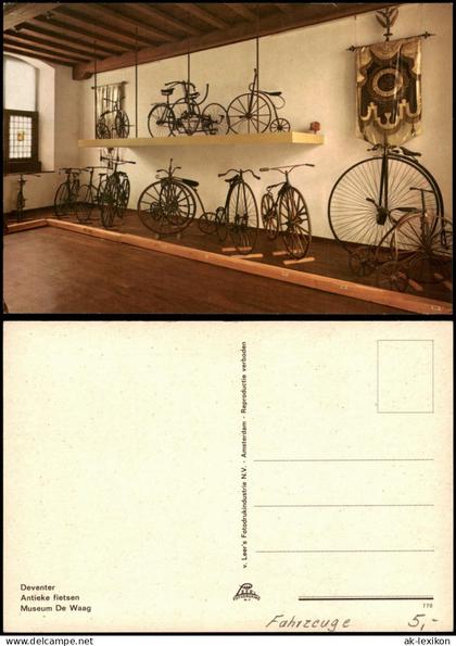 Postkaart Deventer Antike Fahrräder im Museum De Waag 1970