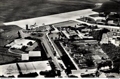 CPA Eelde Drenthe Niederlande, Luchthaven, Fliegeraufnahme, Hotel-Café-Restaurant