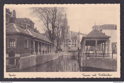 Vintage Postcard Netherlands Gouda Gouwe Vischbanken