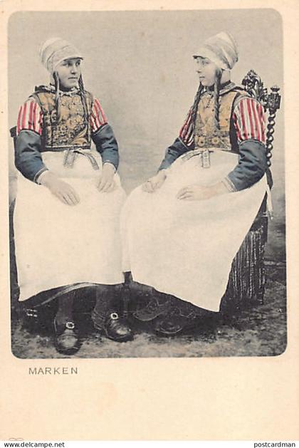 Nederland - MARKEN - Type vrouwen