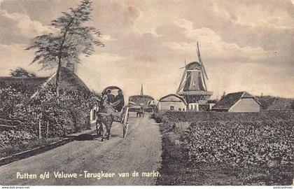 Nederland - PUTTEN - Molen - Terugkeer va, de markt