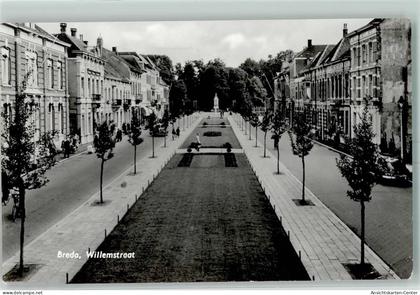 10438490 - Breda